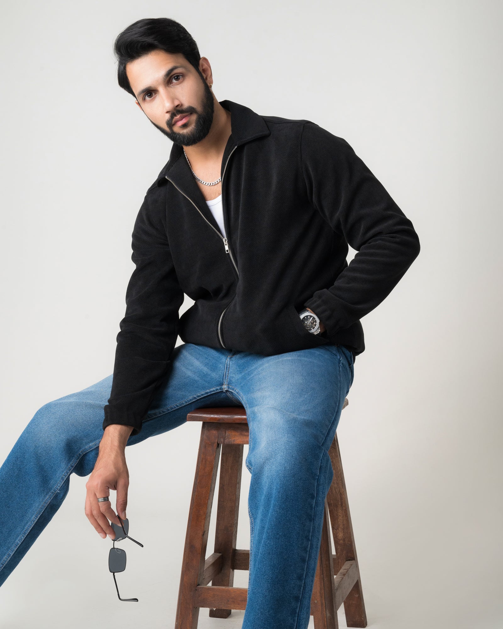 MATTE BLACK REGULAR FIT JACKET