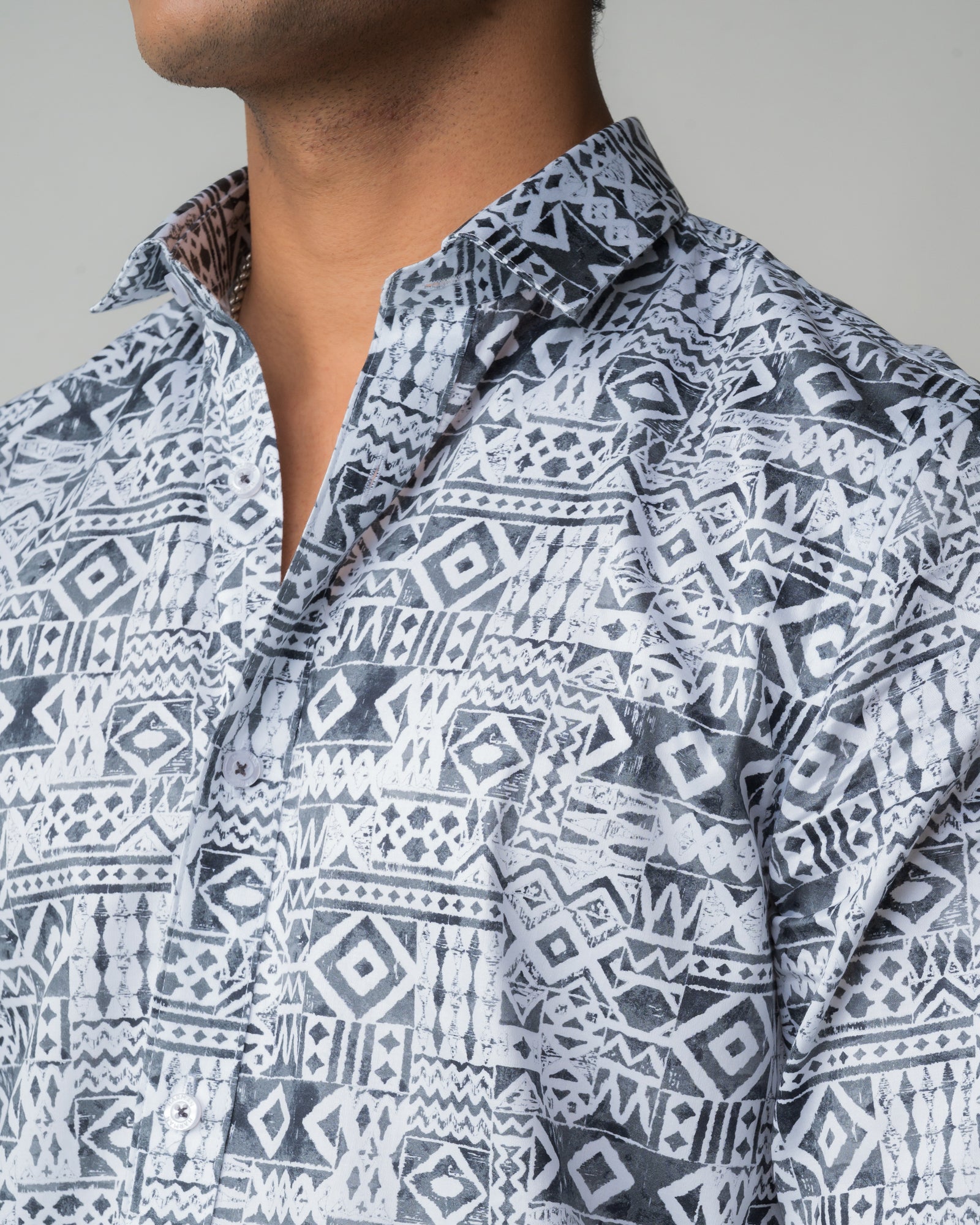WHITE GREY REGULAR FIT SHIRT