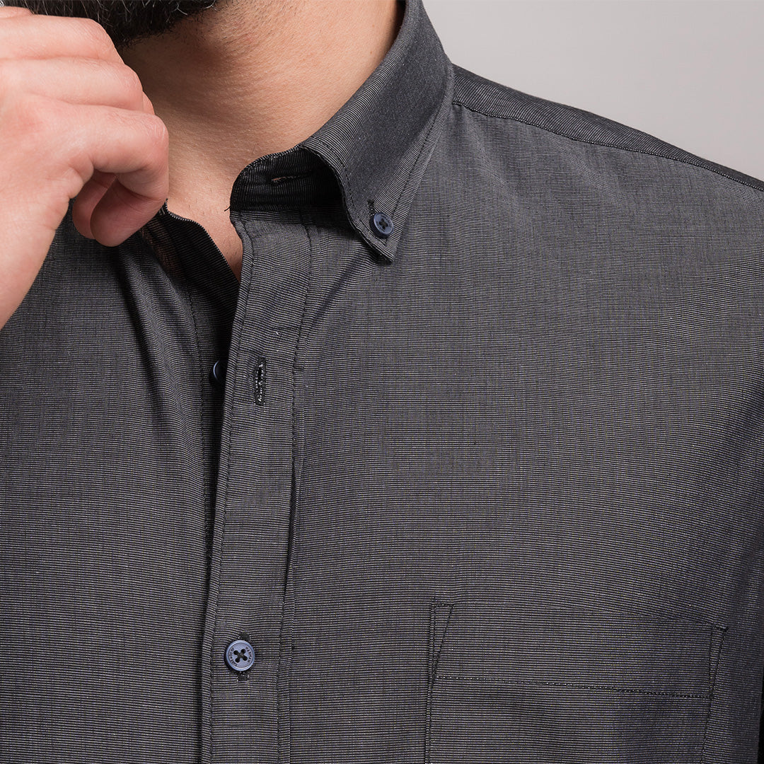 Black Soild Regular Fit Shirt
