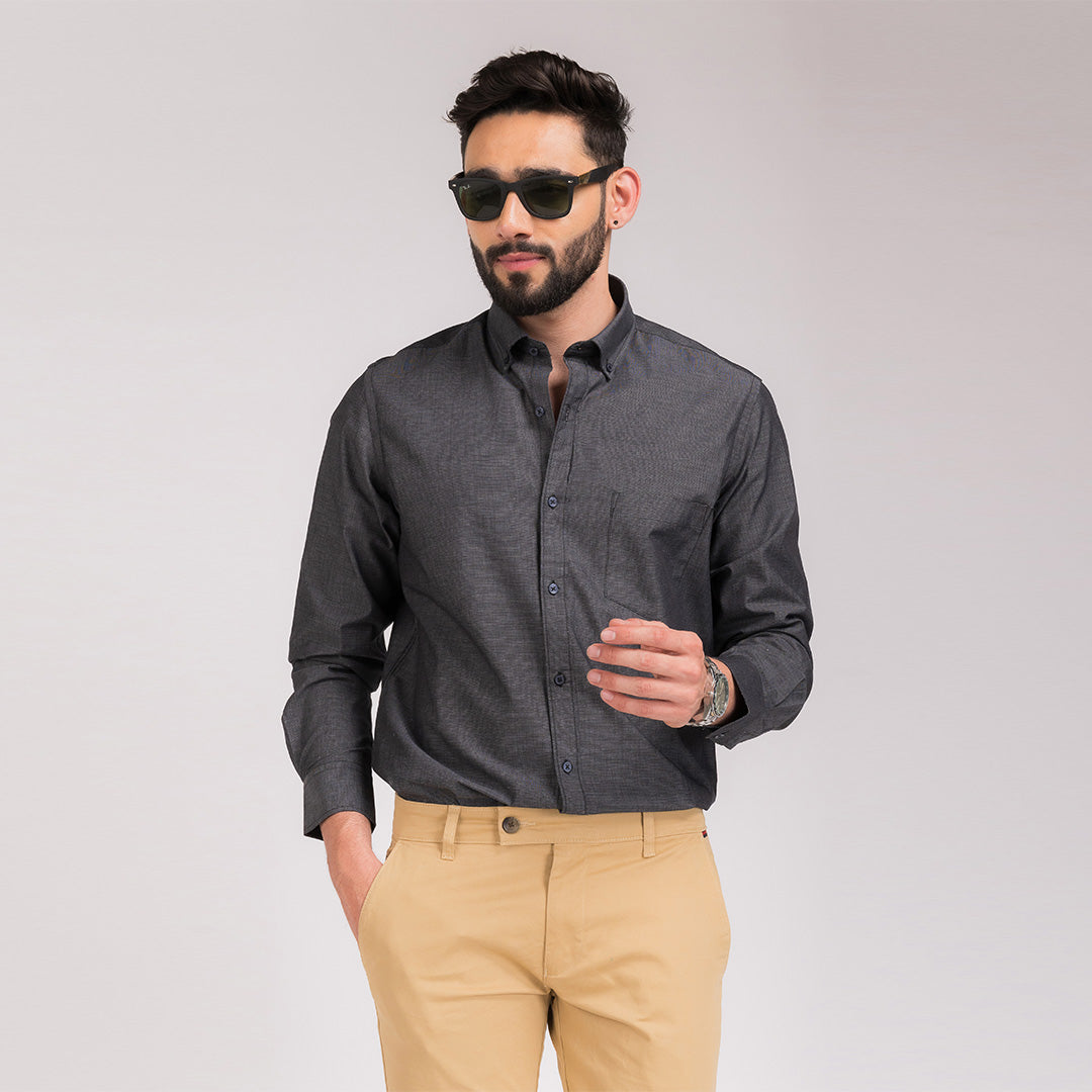 Black Soild Regular Fit Shirt