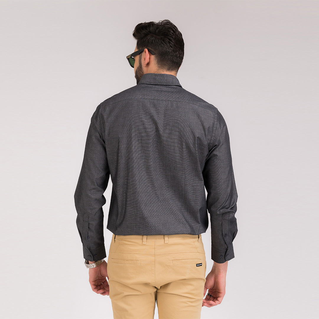 Black Soild Regular Fit Shirt