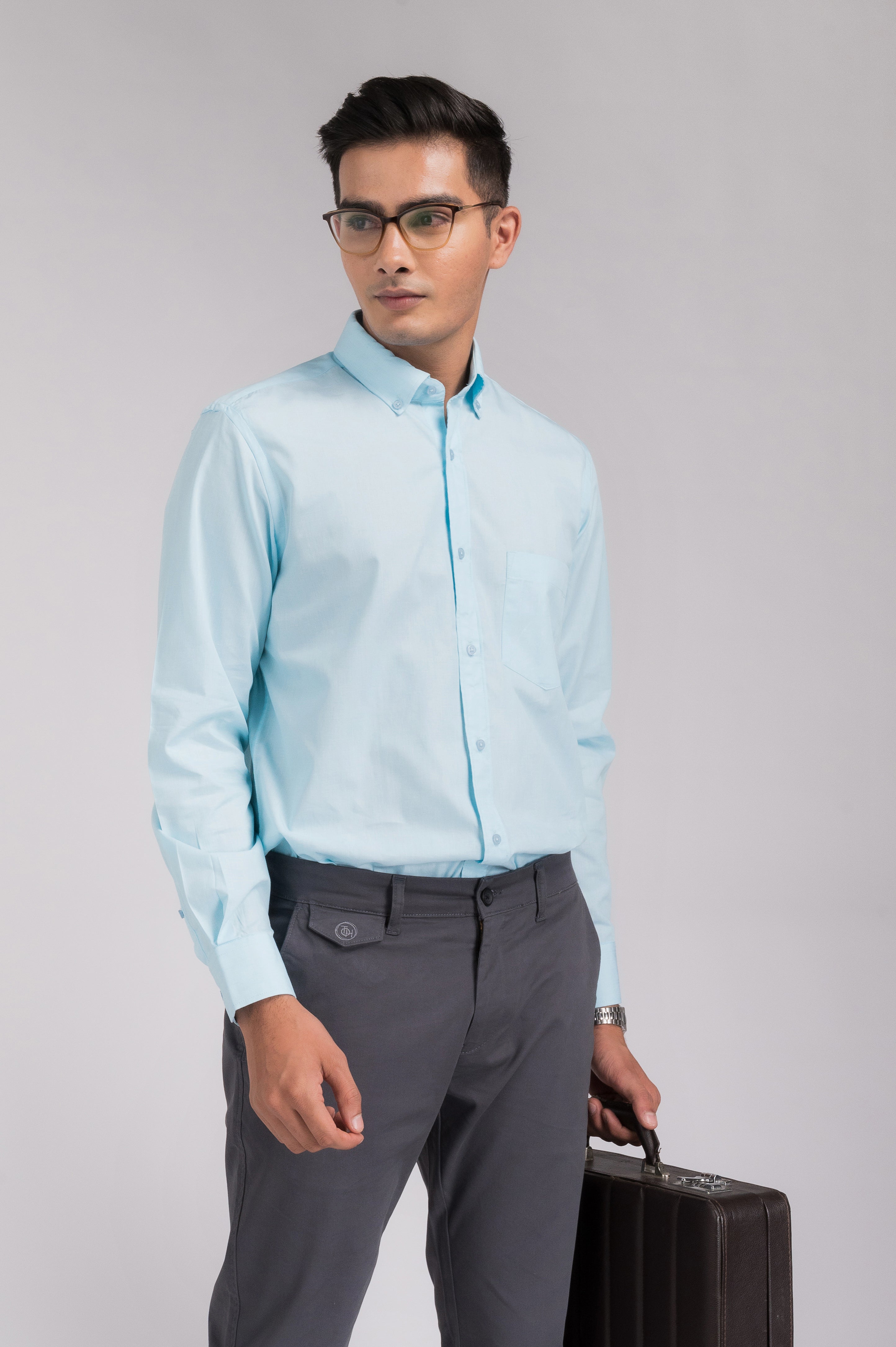 Aqua Solid Regular Fit Shirt
