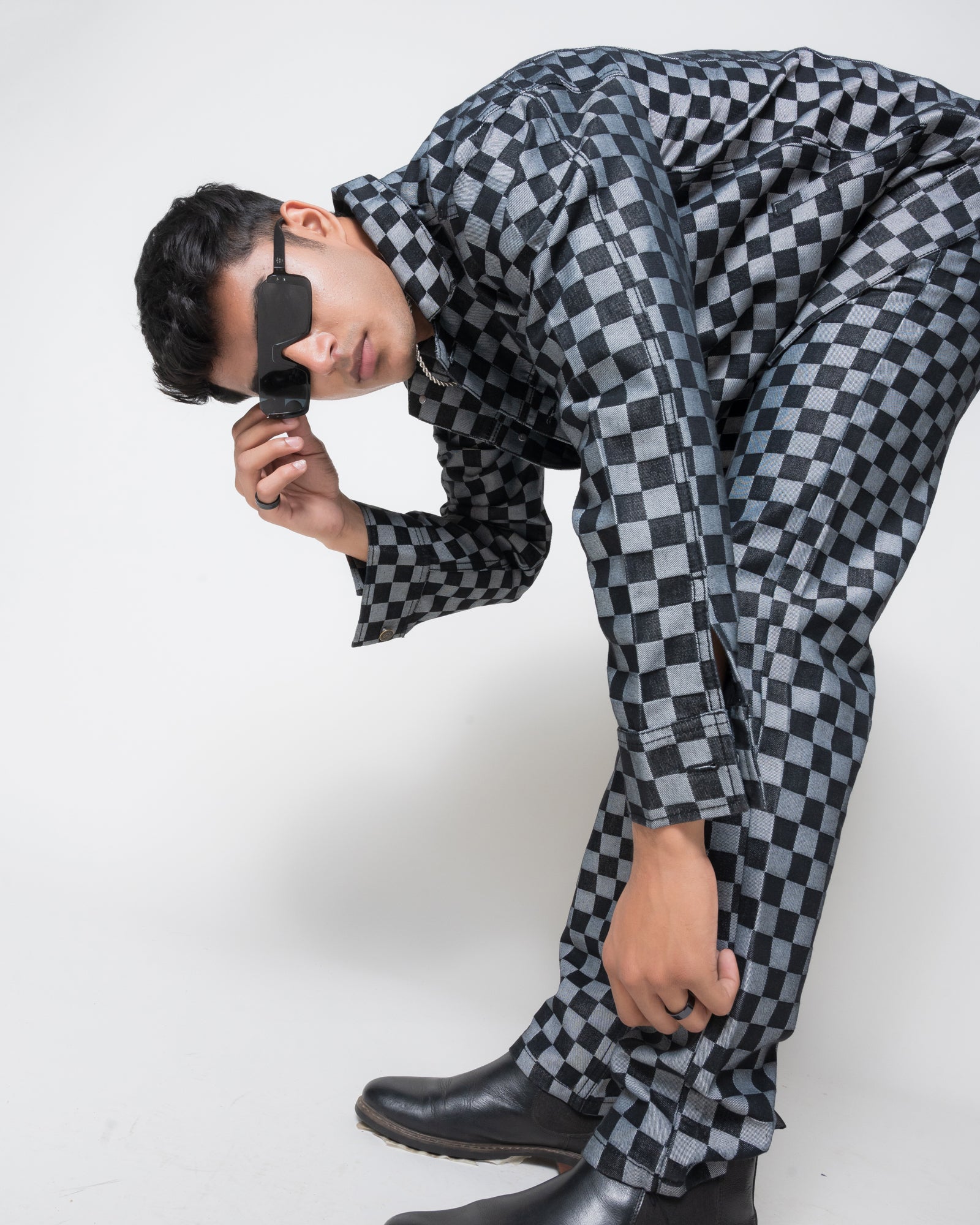 CHECKMATE DENIM LINEAR FIT JEANS