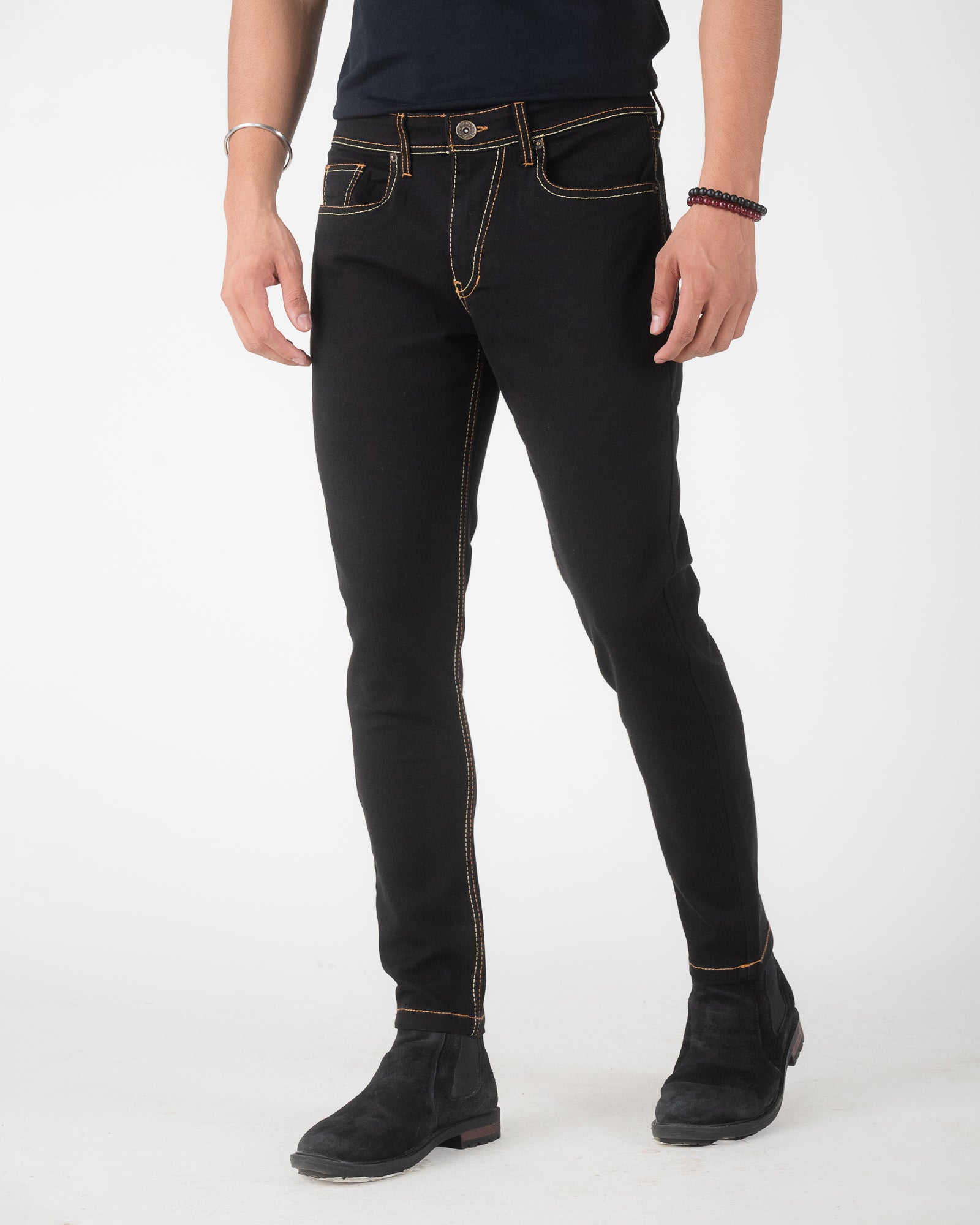 BLACK TAPERED FIT JEANS