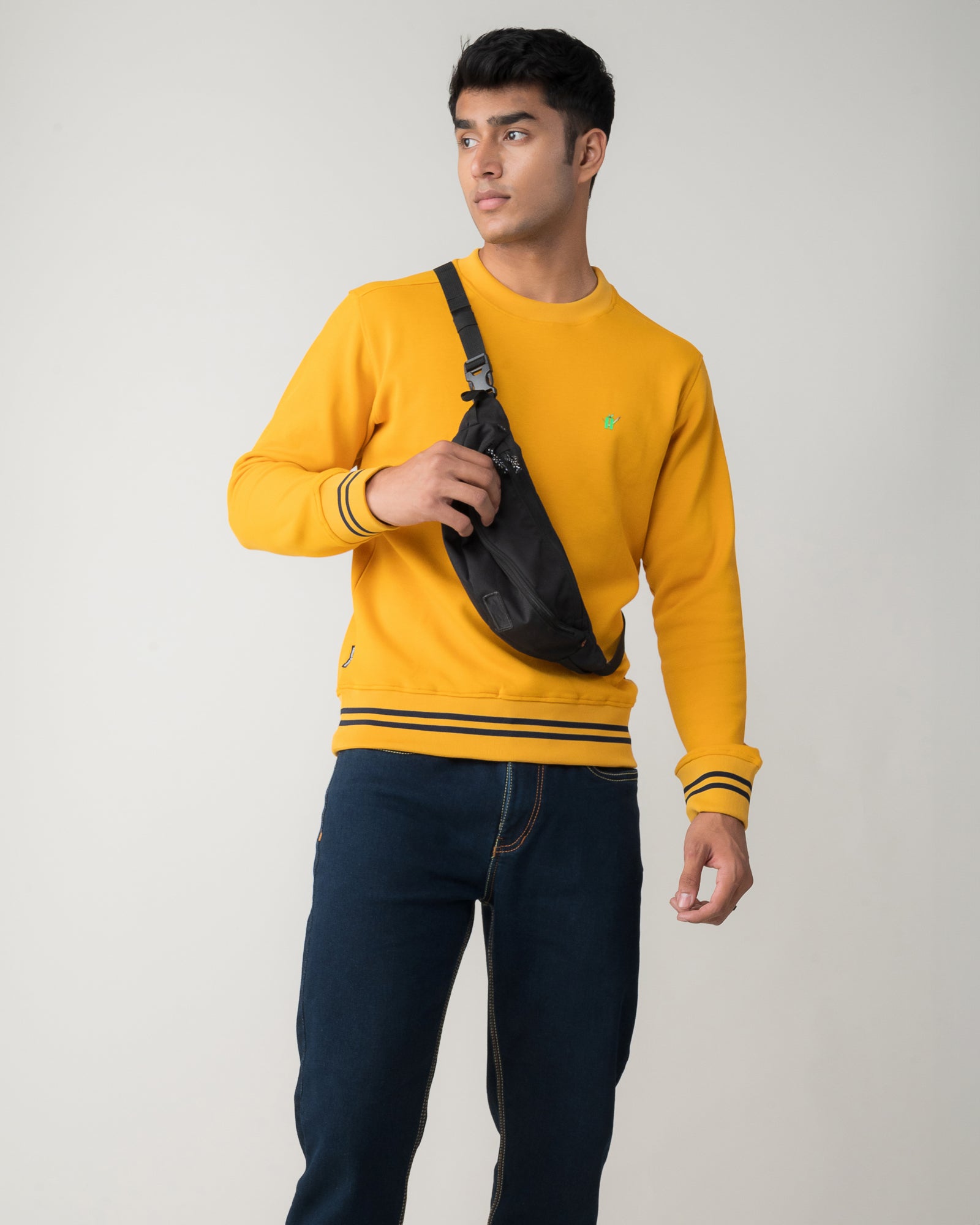 MUSTARD REGULAR FIT SWEATSHIRT