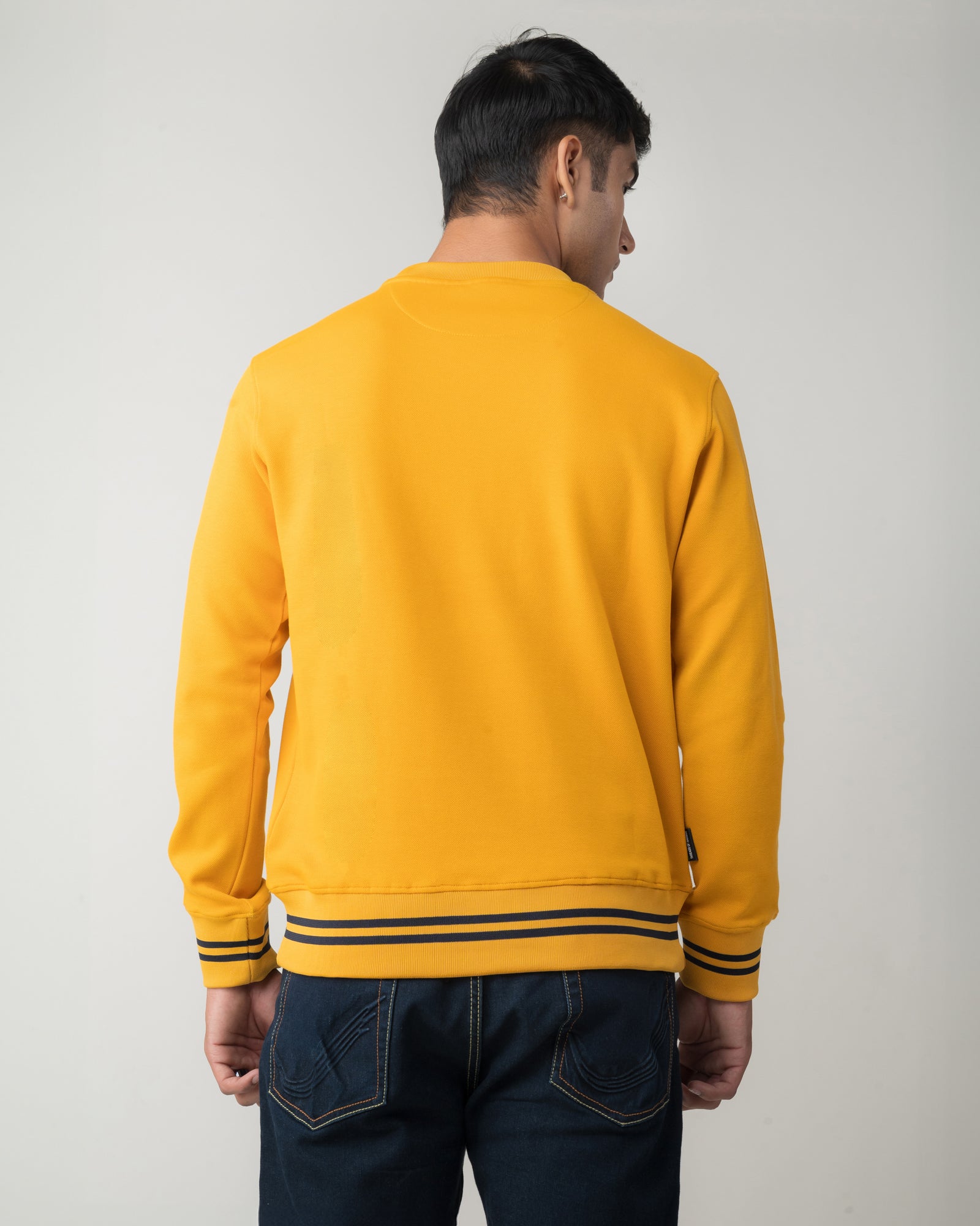 MUSTARD REGULAR FIT SWEATSHIRT