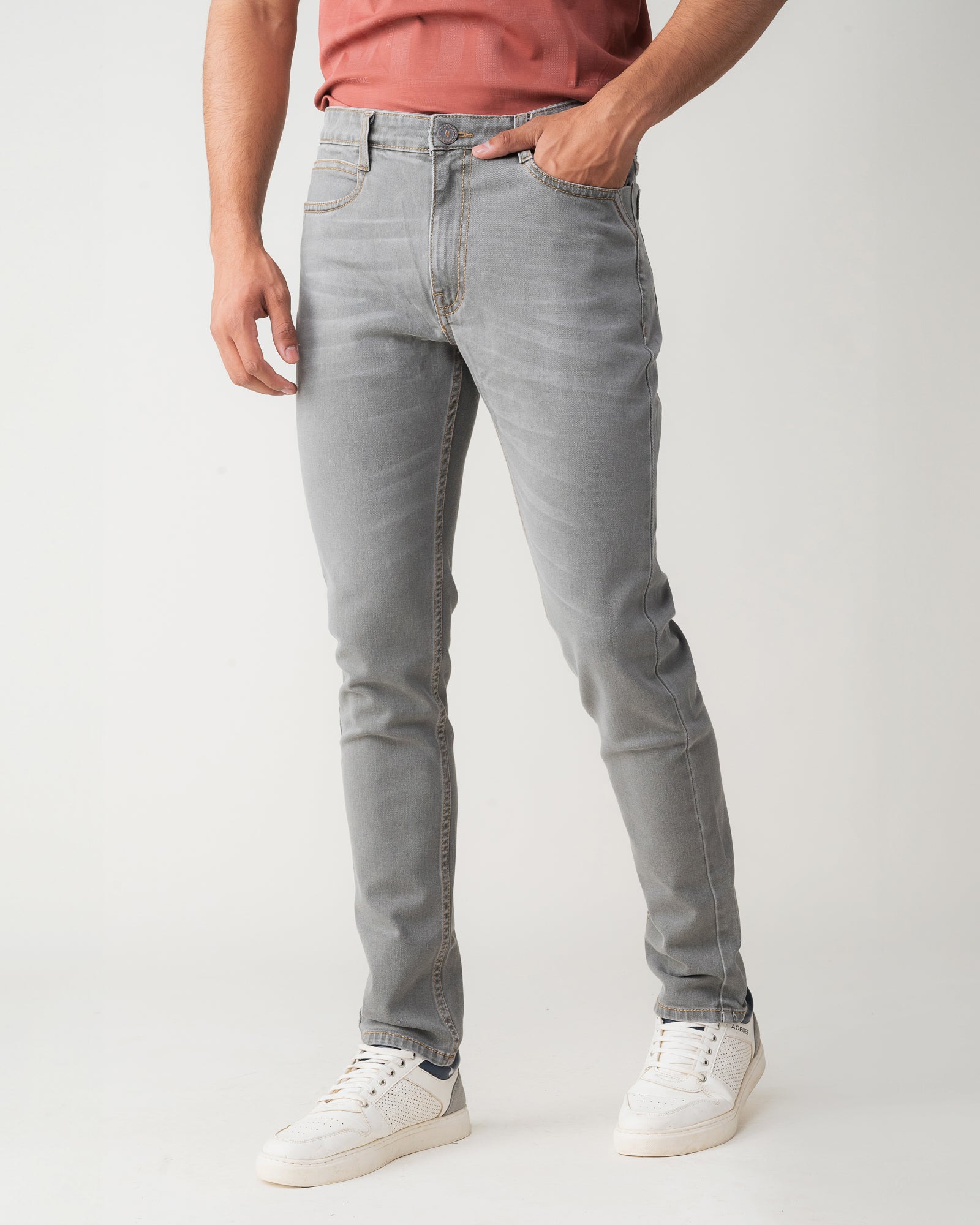 GREY FOG CLOVE FIT JEANS