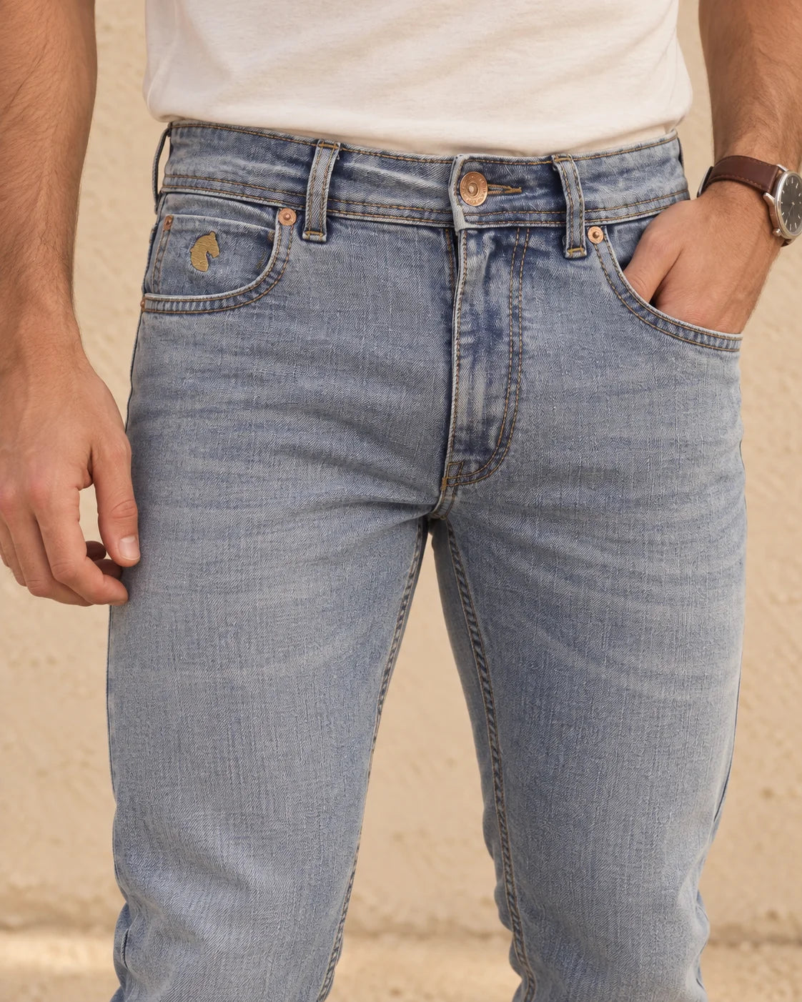 LIGHT BLUE JEANS