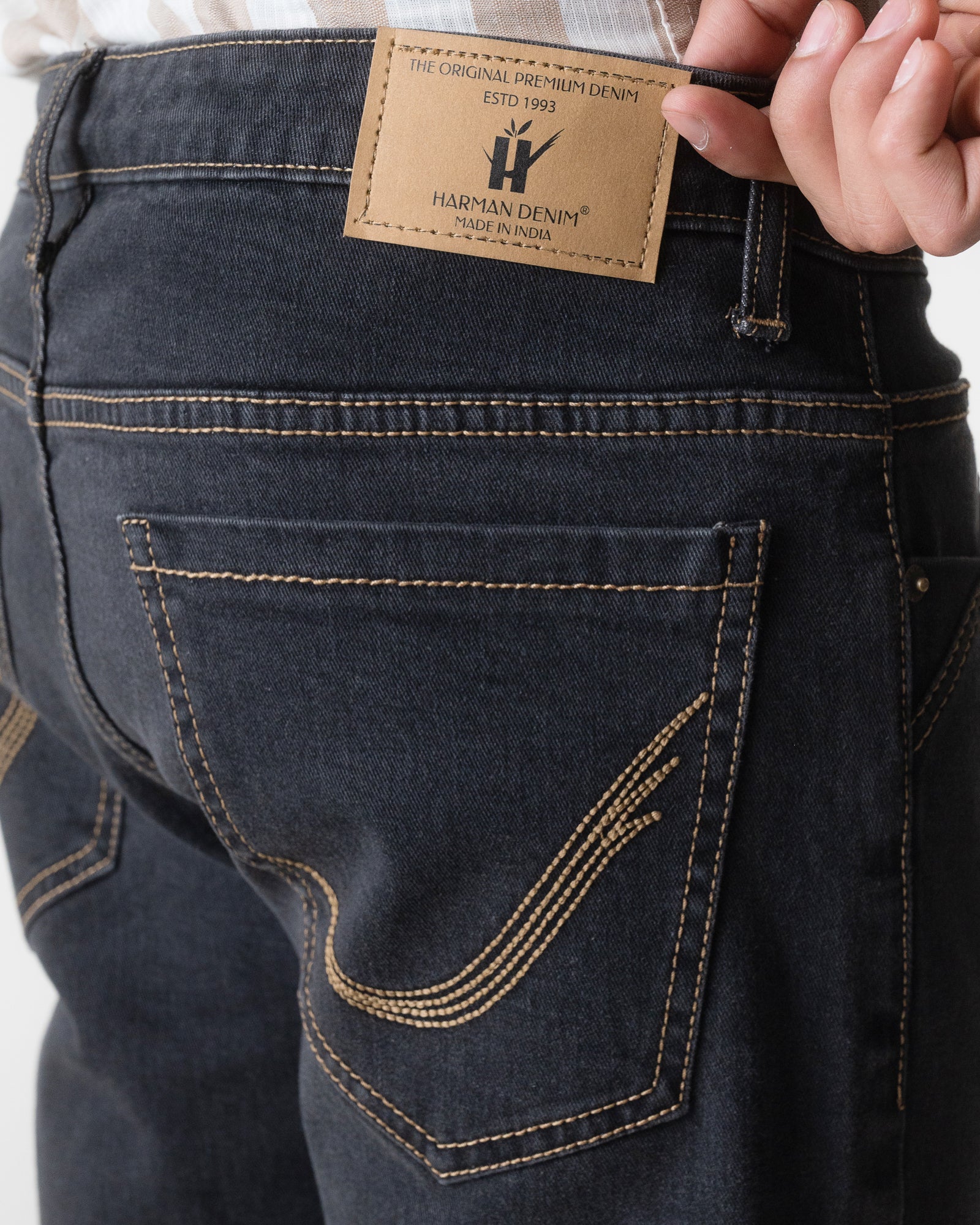 DARK GREY TAPERED FIT JEANS